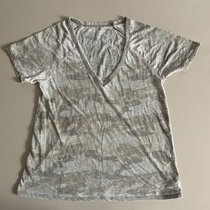 American Eagle v-neck top